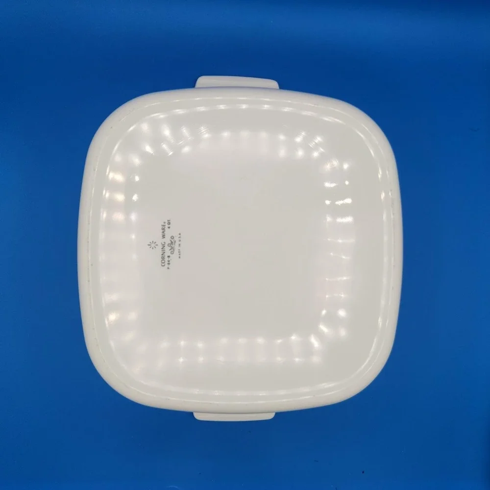 Vintage 4 qt Corningware Cornflower Dutch Oven‎ P-84-B Casserole with Lid